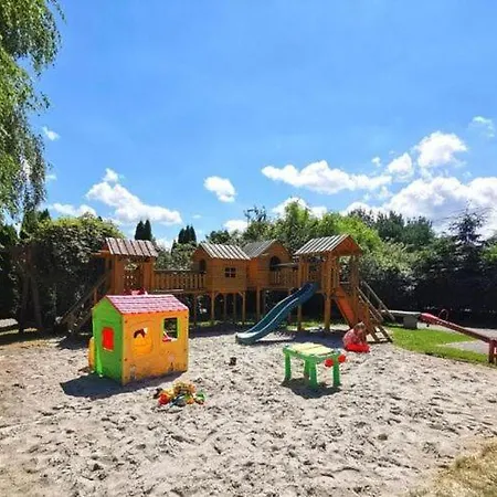 Holiday For 2 People, Grzybowo شقة