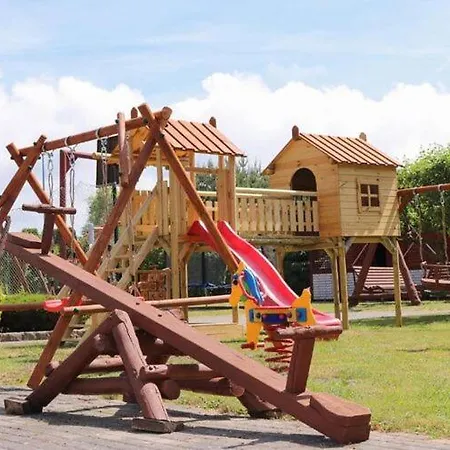 Holiday For 2 People, Grzybowo شقة